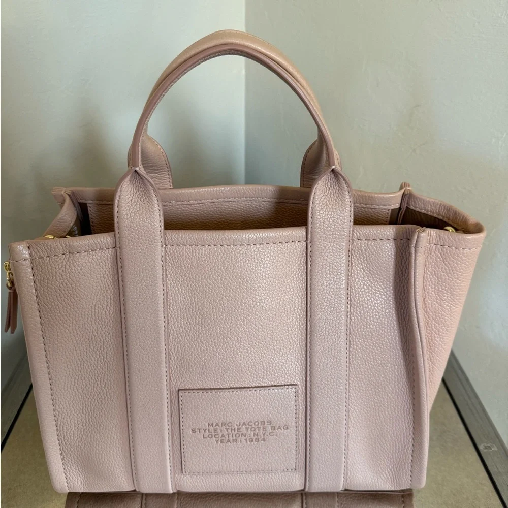 Marc Jacobs auth marc